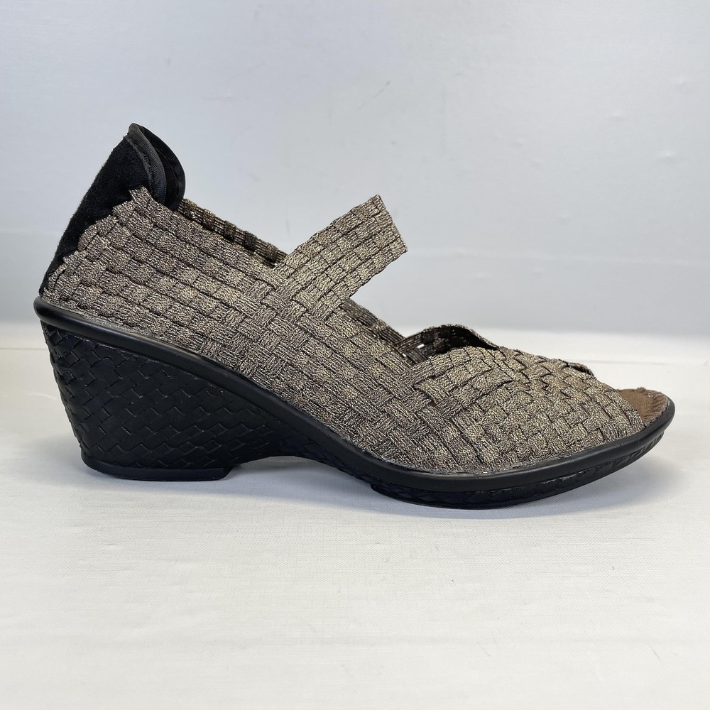 Bernie Mev Wedge Sandals Womens Size 8.5 Brown Woven Slip On Comfort Shoes